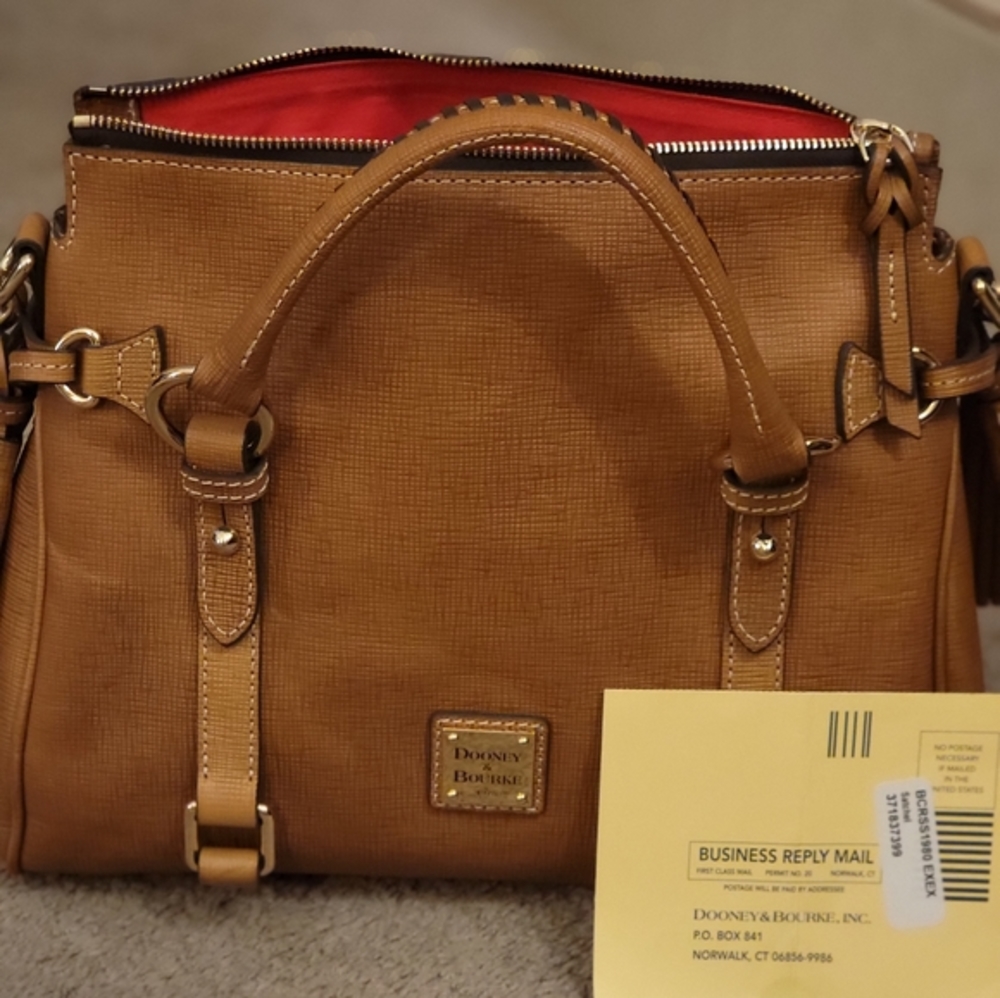 Dooney and Bourke HandBag